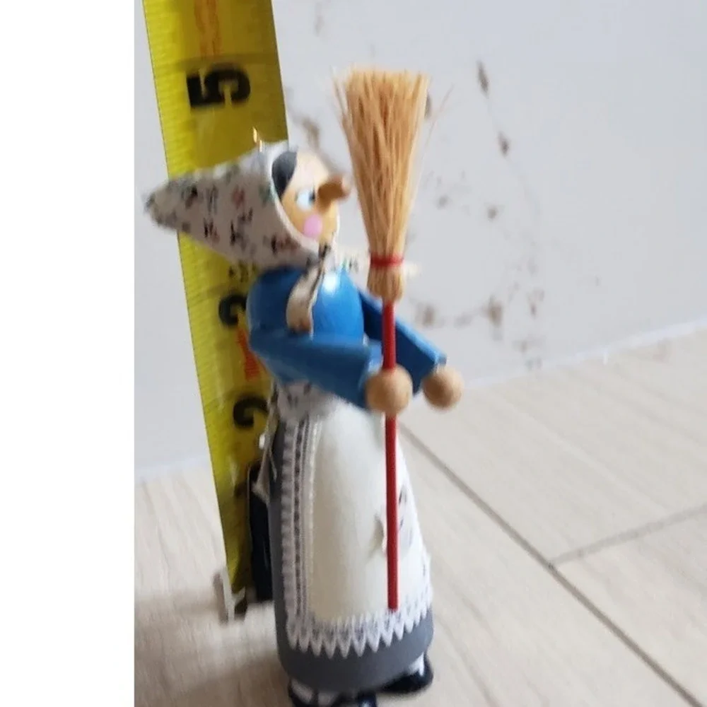 Vintage Folk Art Wooden Woman Figurine‎ Broom Cottagecore European Style 5in